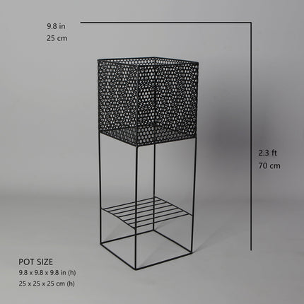 Salma Black Raised Metal Pot Planter 2.3’