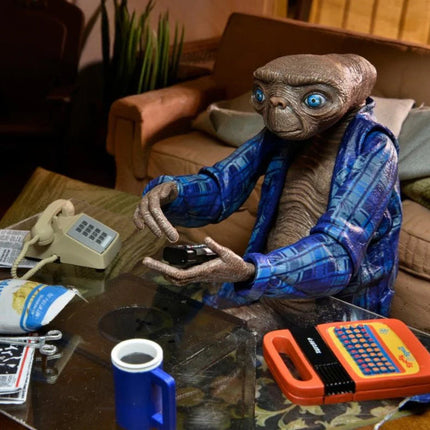 NECA 40th Anniversary Ultimate Telepathic E.T.