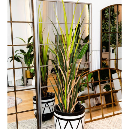 Bora Cement Planter (Multiple Sizes)