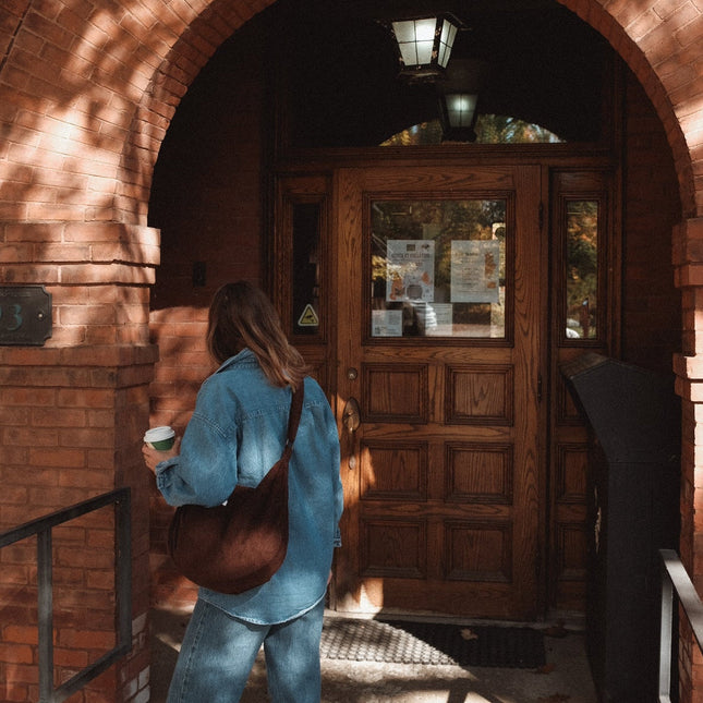 Sac Croissant en Corduroy - Bandoulière Ajustable & Fermeture Éclair