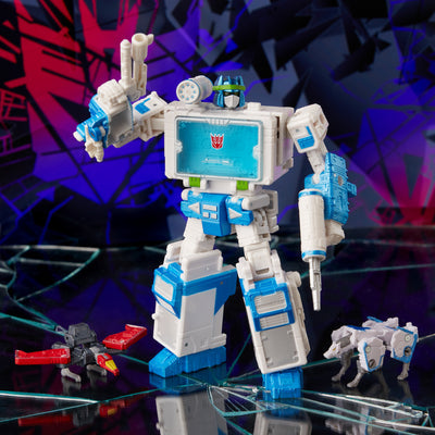 Hasbro - Transformers Generations Shattered Glass Collection Soundwave - Exclusive
