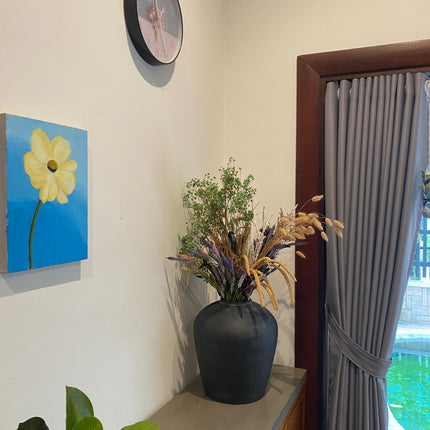 Black Vase Collection