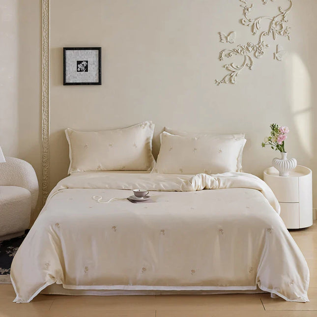 Royal Retreat Rose Embroidery 600 TC Duvet Set - White