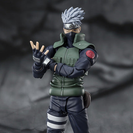 Naruto: Shippuden S.H.Figuarts Kakashi Hatake (Famed Sharingan Hero)