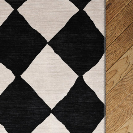 Trestres Checkered Black & Ivory Rug